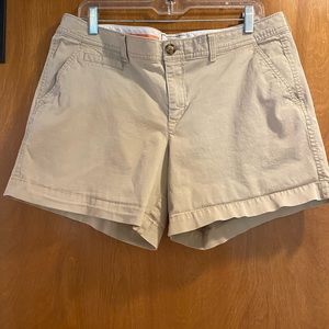 Old Navy khaki shorts